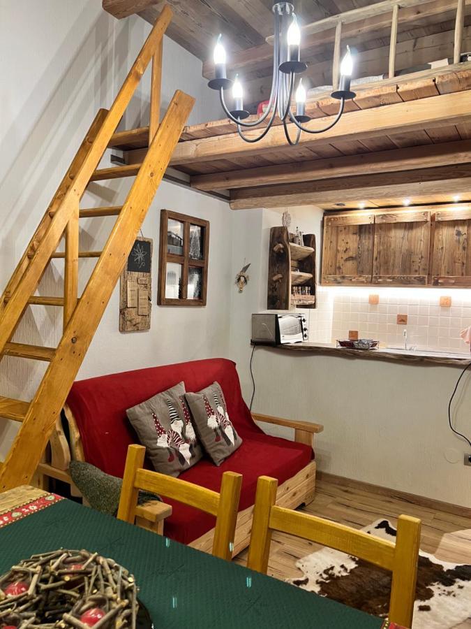 Ferienwohnung Nido Di Cloe Colle Colle Sestriere Exterior foto